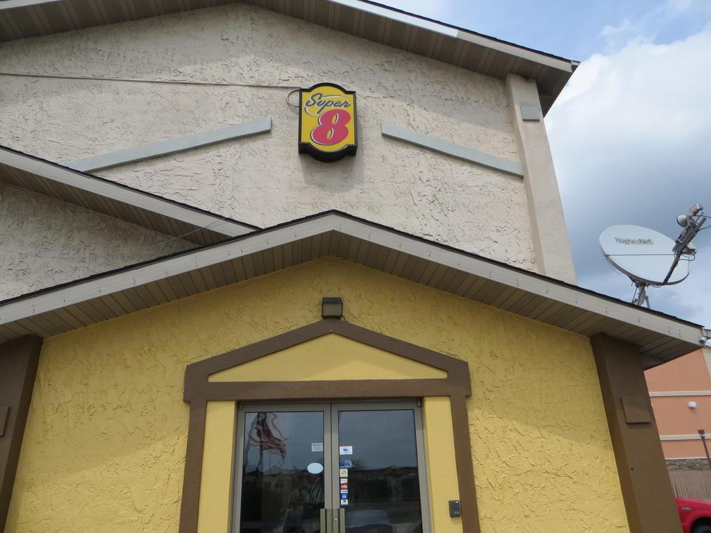 Super 8 by Wyndham Cedar Rapids