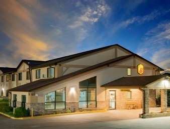 Super 8 by Wyndham Centerville