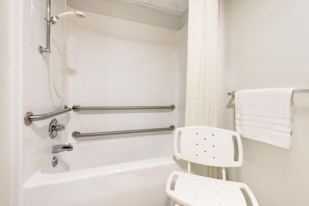 Super 8 by Wyndham Centerville