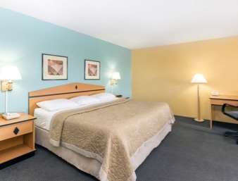 Super 8 by Wyndham Clarinda