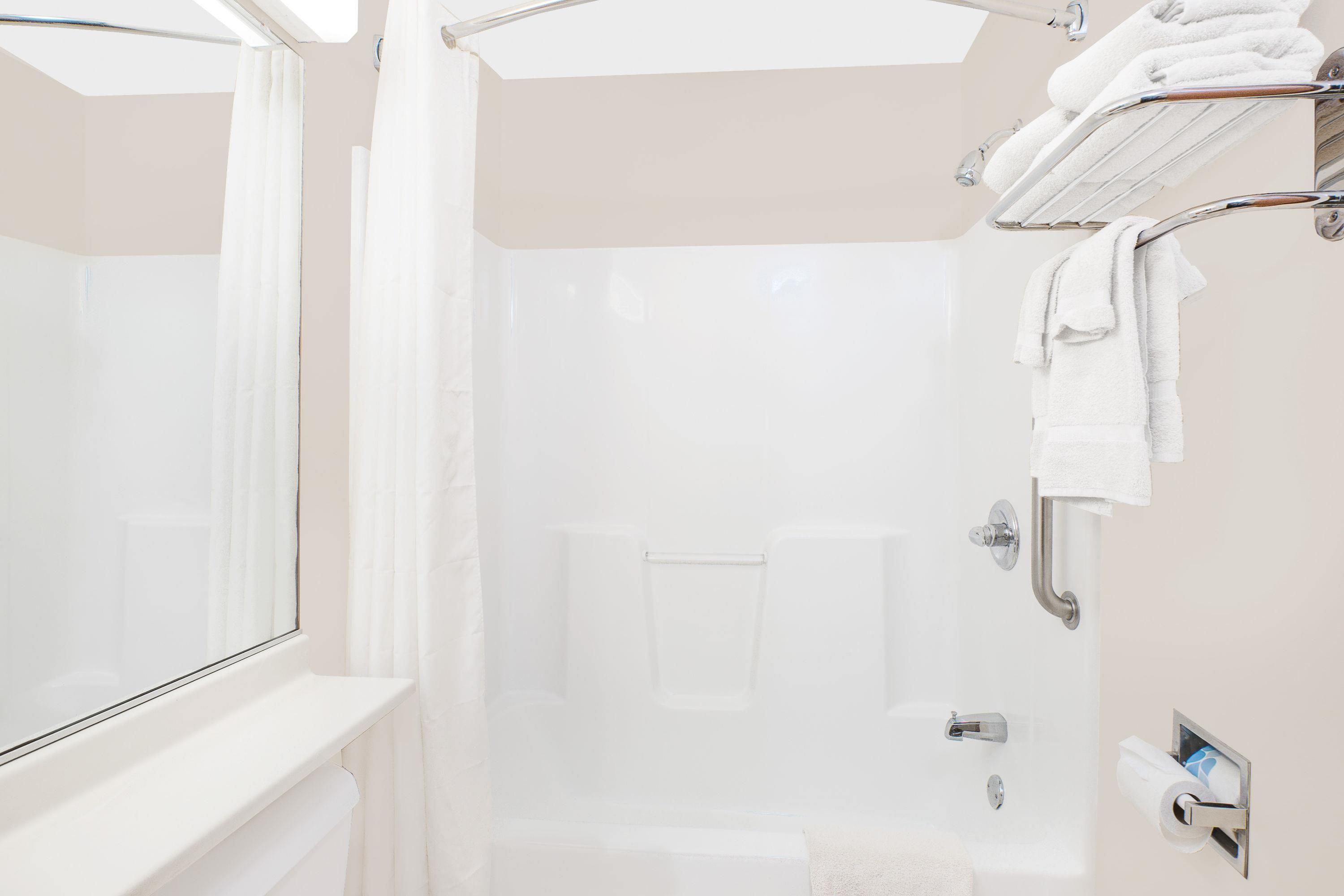 Microtel Inn & Suites by Wyndham Colfax/Newton