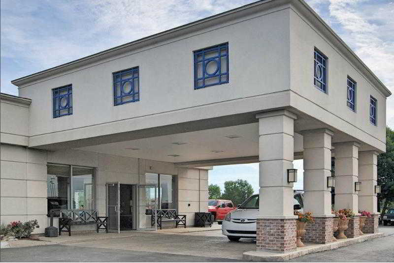 Best Western Crossroads Of The Bluffs