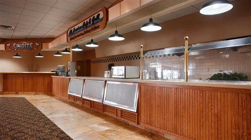 Best Western Crossroads Of The Bluffs