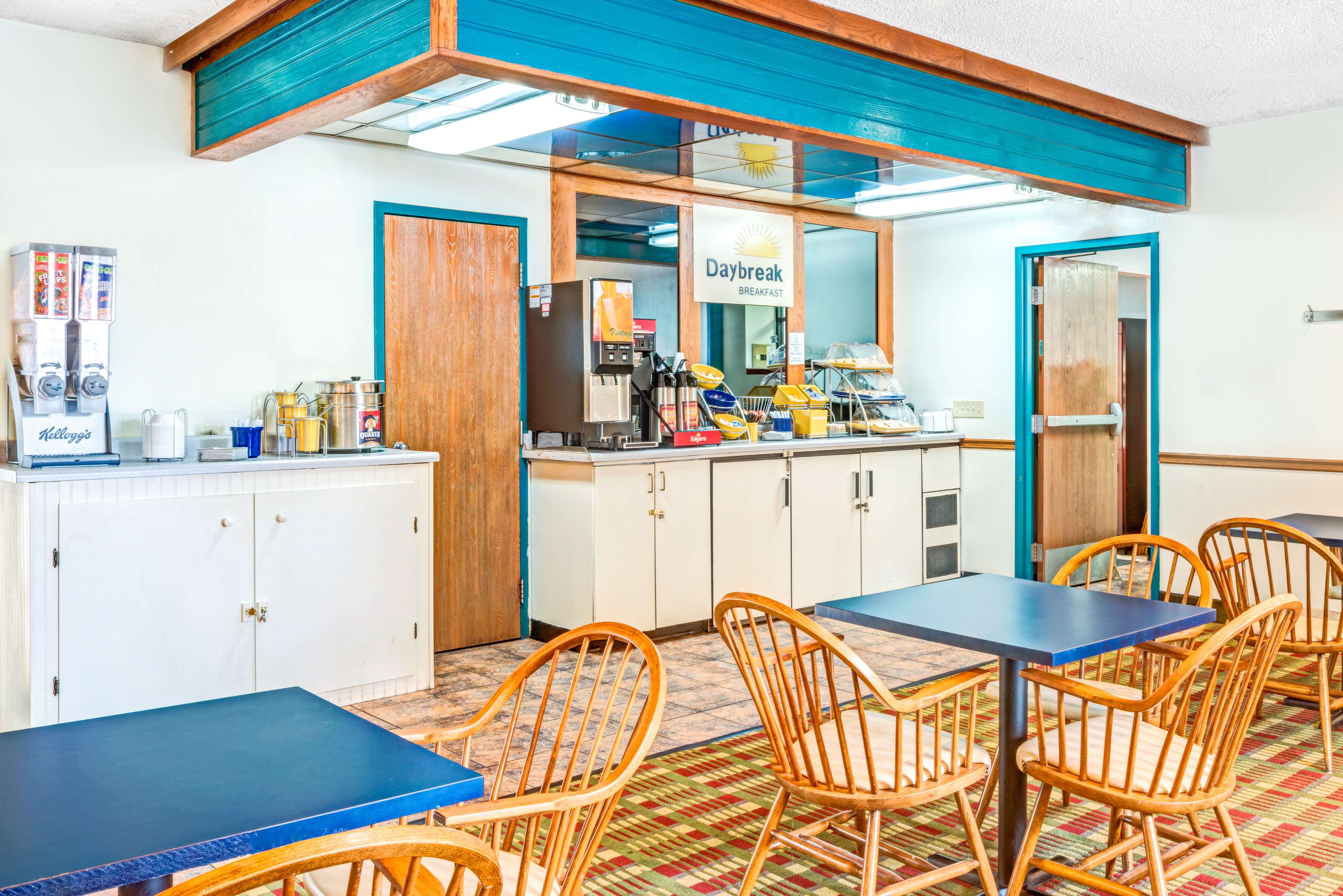 Bridgepointe Inn & Suites