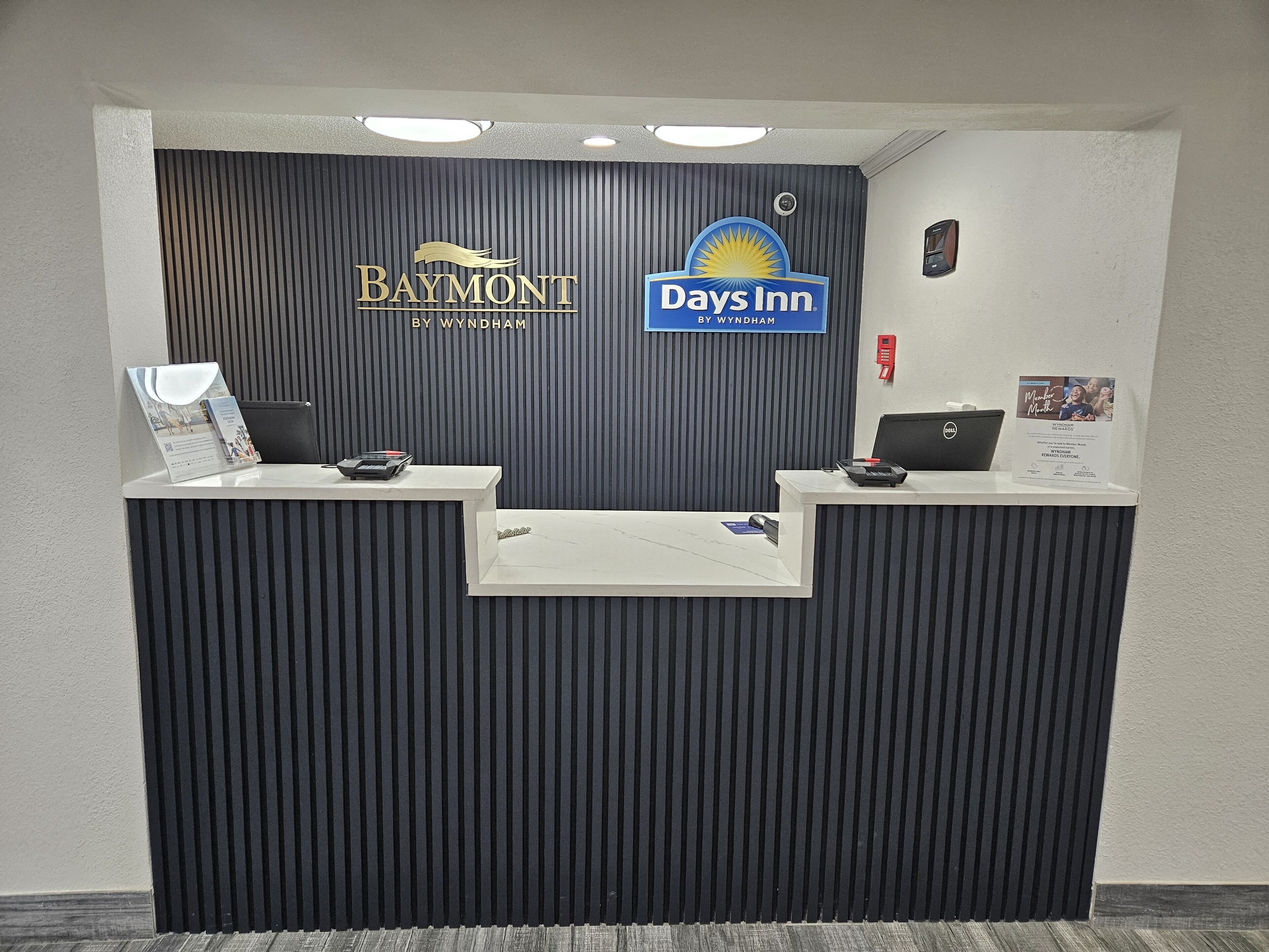 Days Inn by Wyndham Davenport