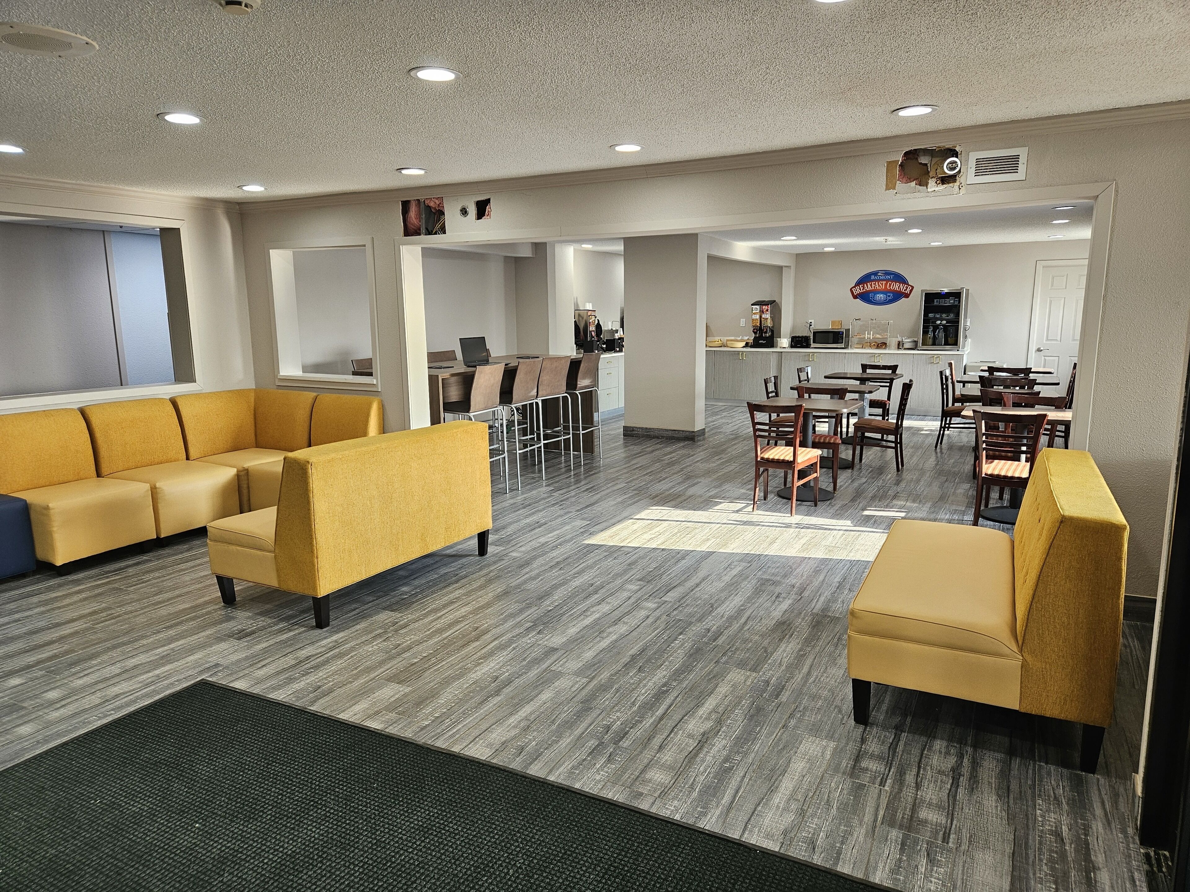 Days Inn by Wyndham Davenport