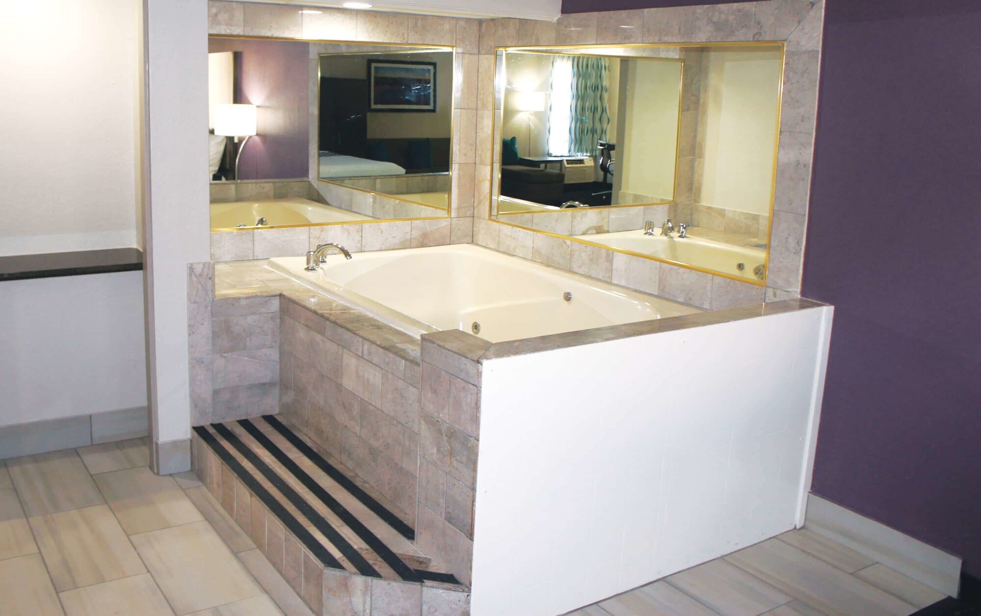 La Quinta Inn by Wyndham Davenport & Conference Center