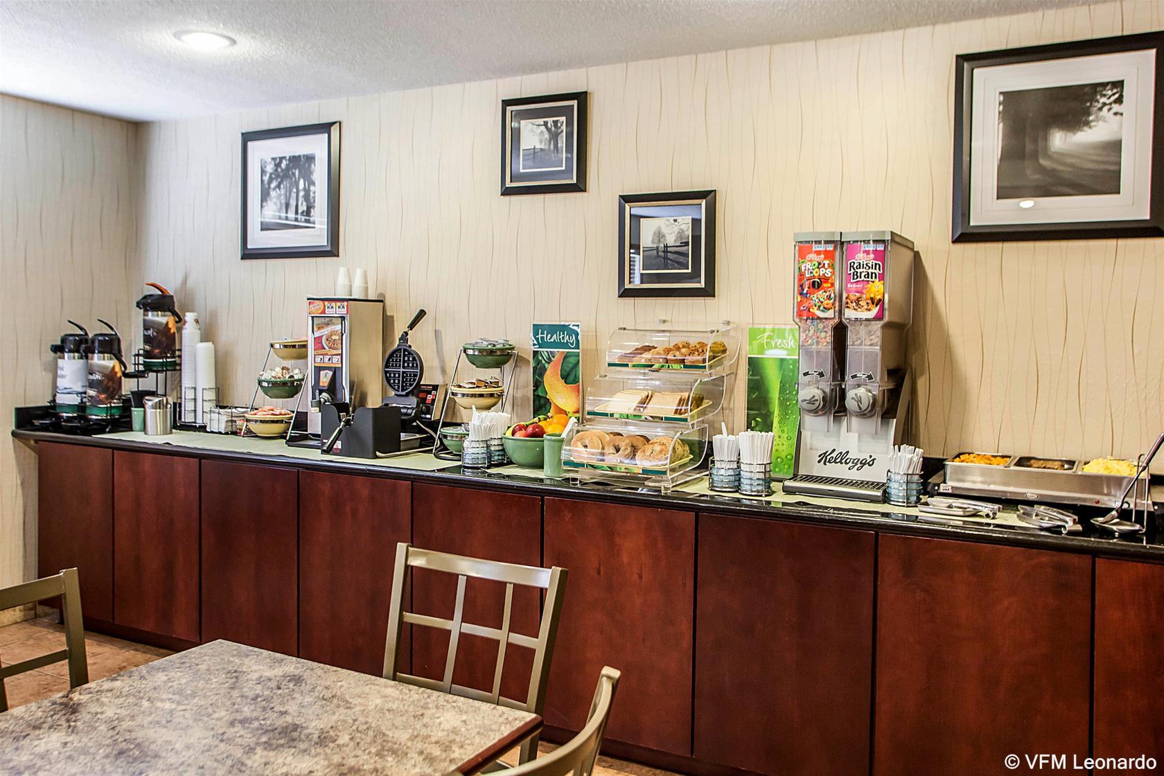 Quality Inn & Suites Davenport Near I-80