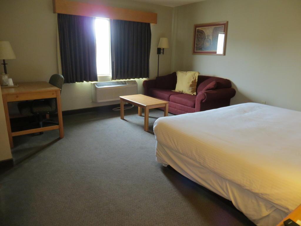 Super 8 by Wyndham Davenport