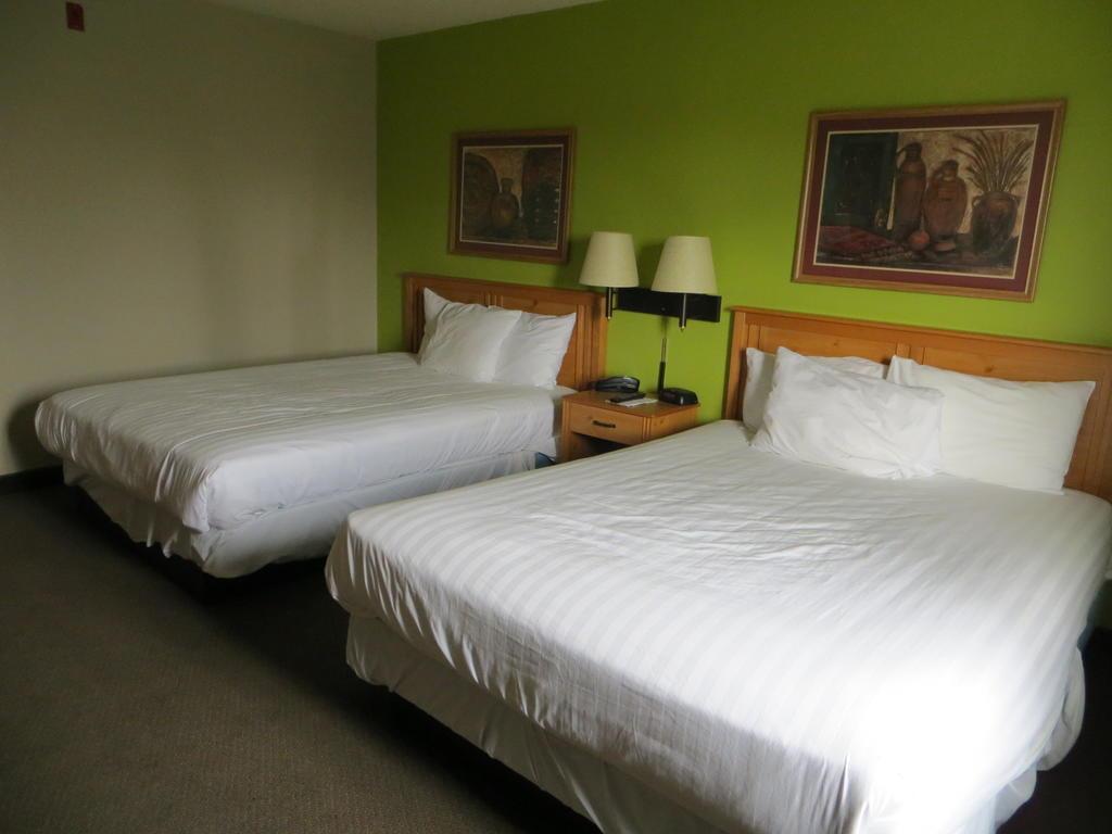 Super 8 by Wyndham Davenport