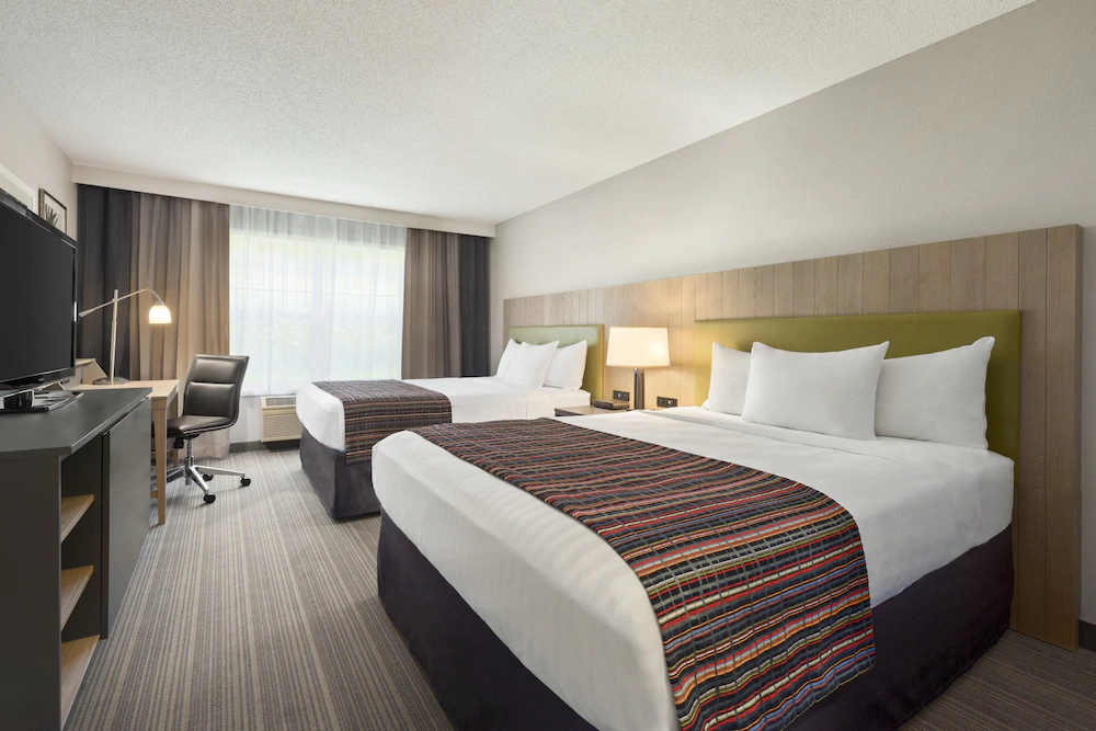 Country Inn & Suites by Radisson, Decorah, IA