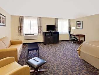 Super 8 by Wyndham Decorah