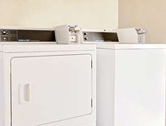 Super 8 by Wyndham Decorah