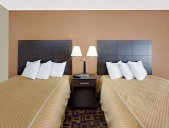 Super 8 by Wyndham Decorah