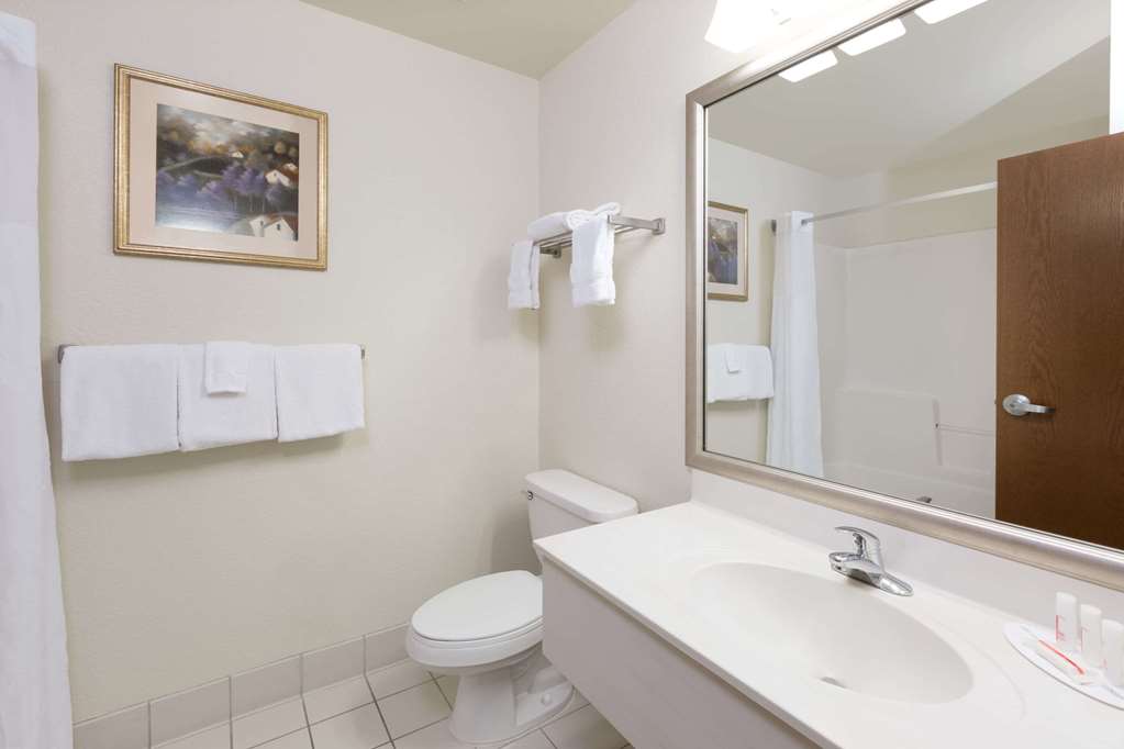 Baymont by Wyndham Des Moines Airport