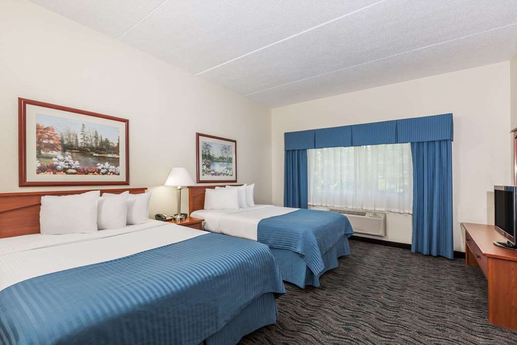 Baymont by Wyndham Des Moines Airport