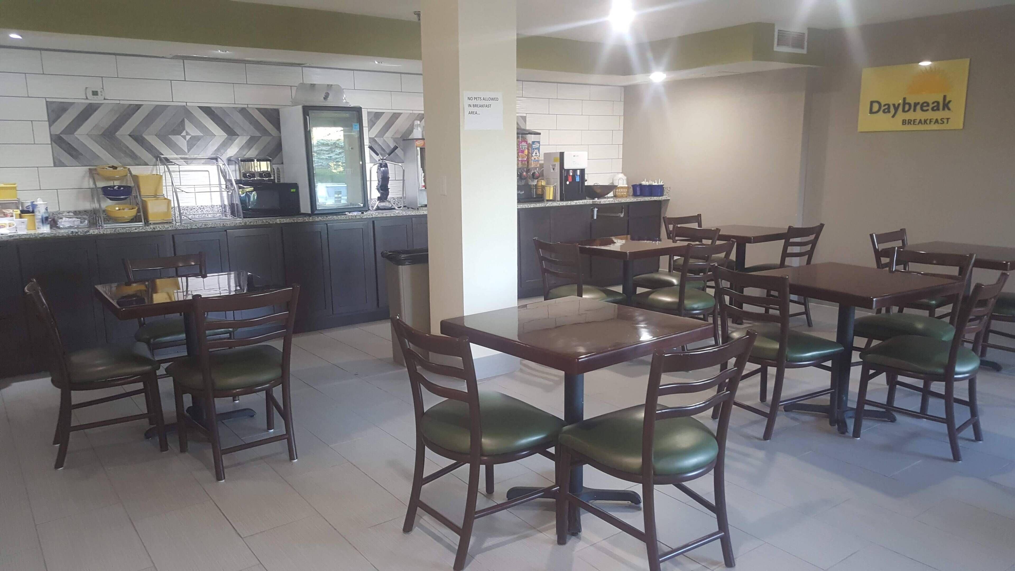 Days Inn by Wyndham West Des Moines / Clive