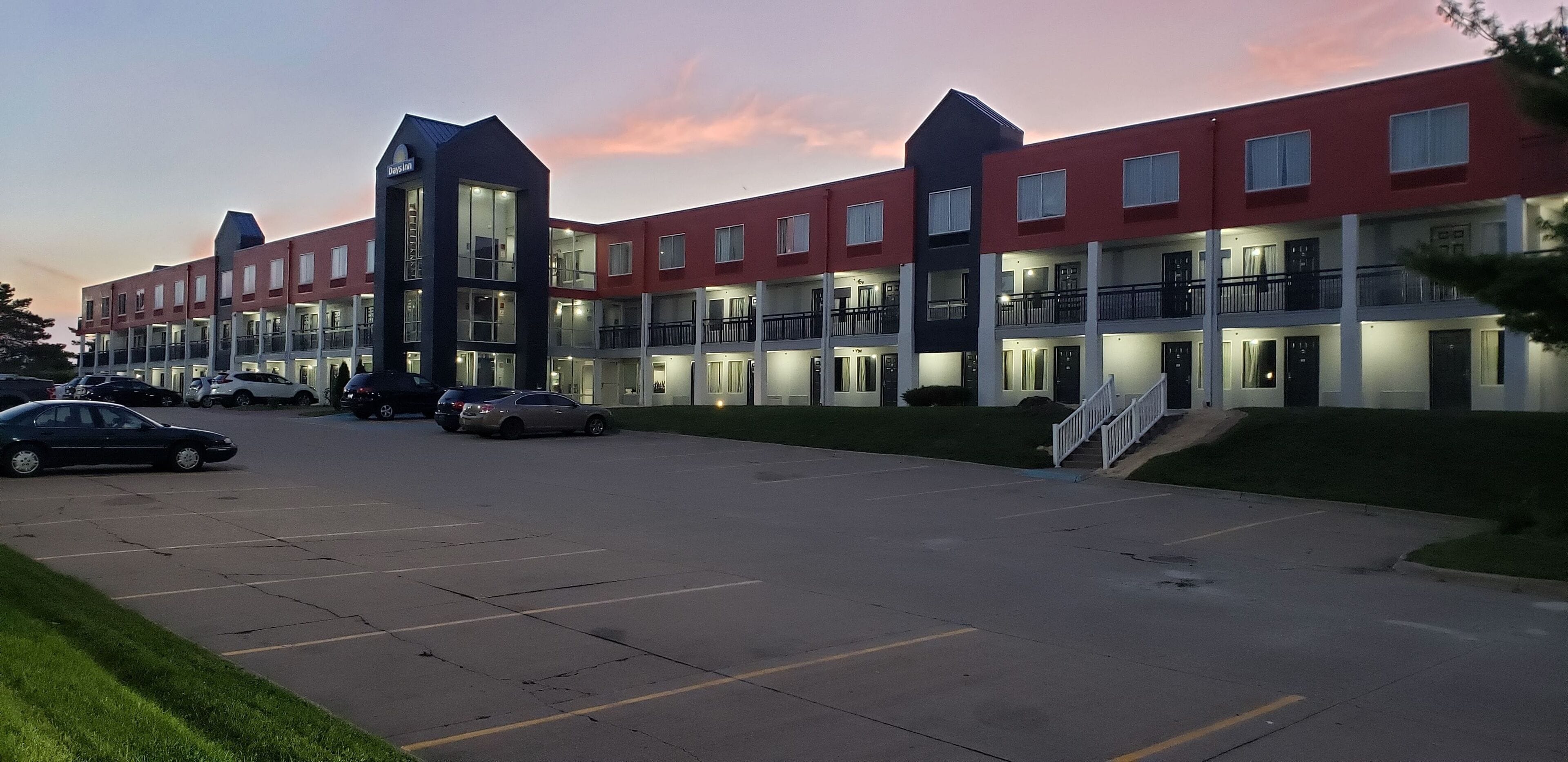 Days Inn by Wyndham West Des Moines / Clive