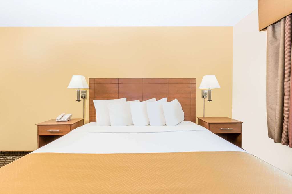 Des Moines-Days Inn Merle Hay