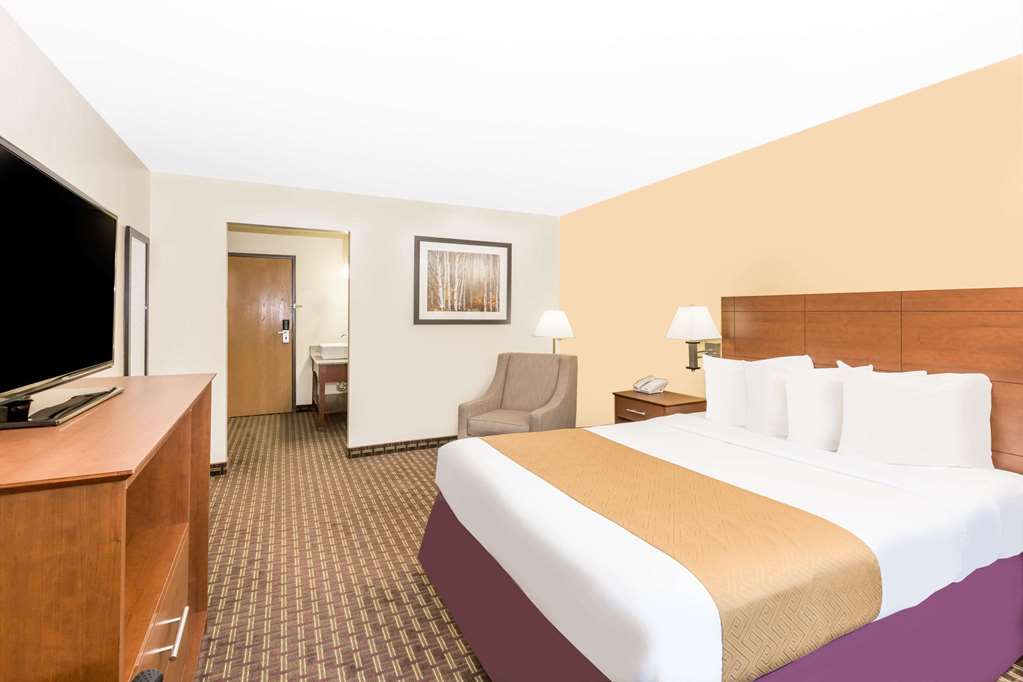 Des Moines-Days Inn Merle Hay