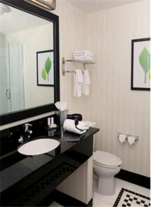 Fairfield Inn & Suites Des Moines Airport