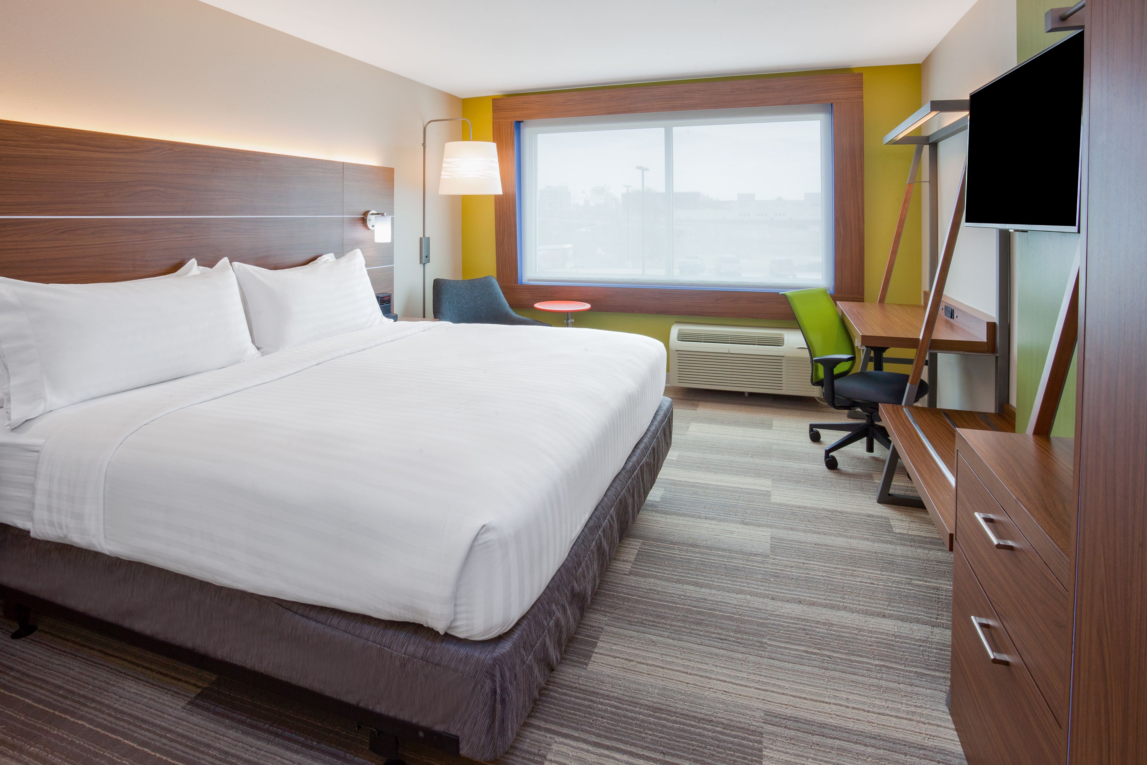 Holiday Inn Express & Suites Des Moines Downtown