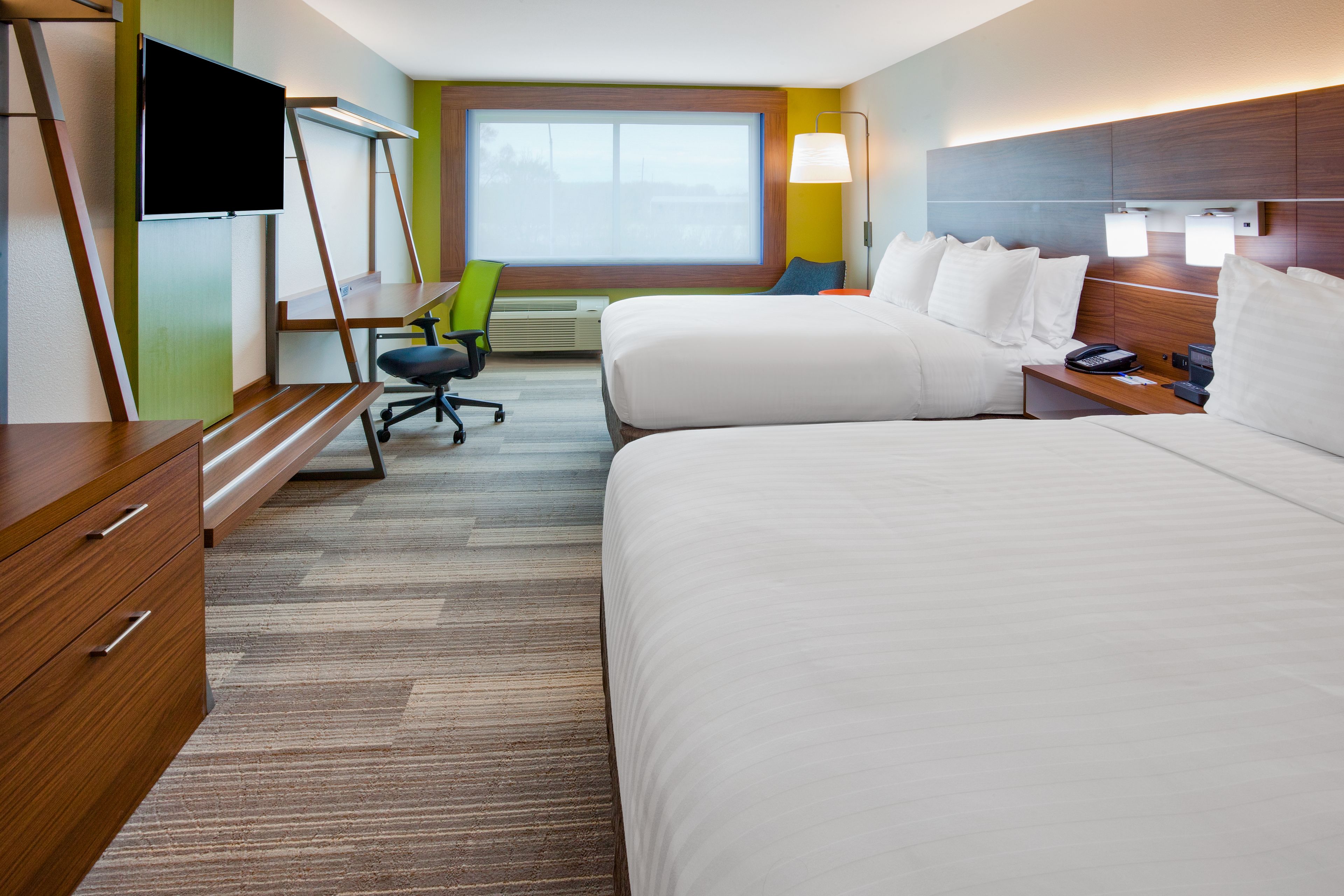 Holiday Inn Express & Suites Des Moines Downtown