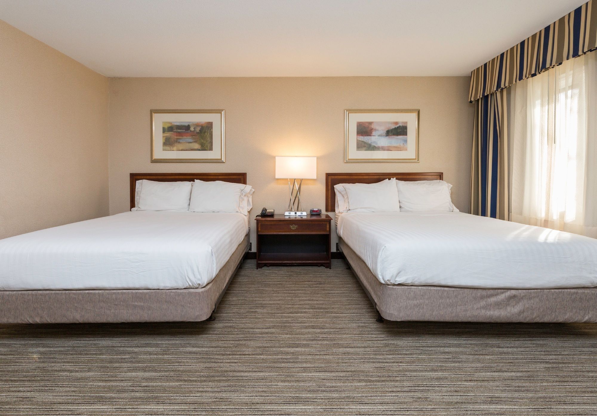 Holiday Inn Express Des Moines - At Drake University