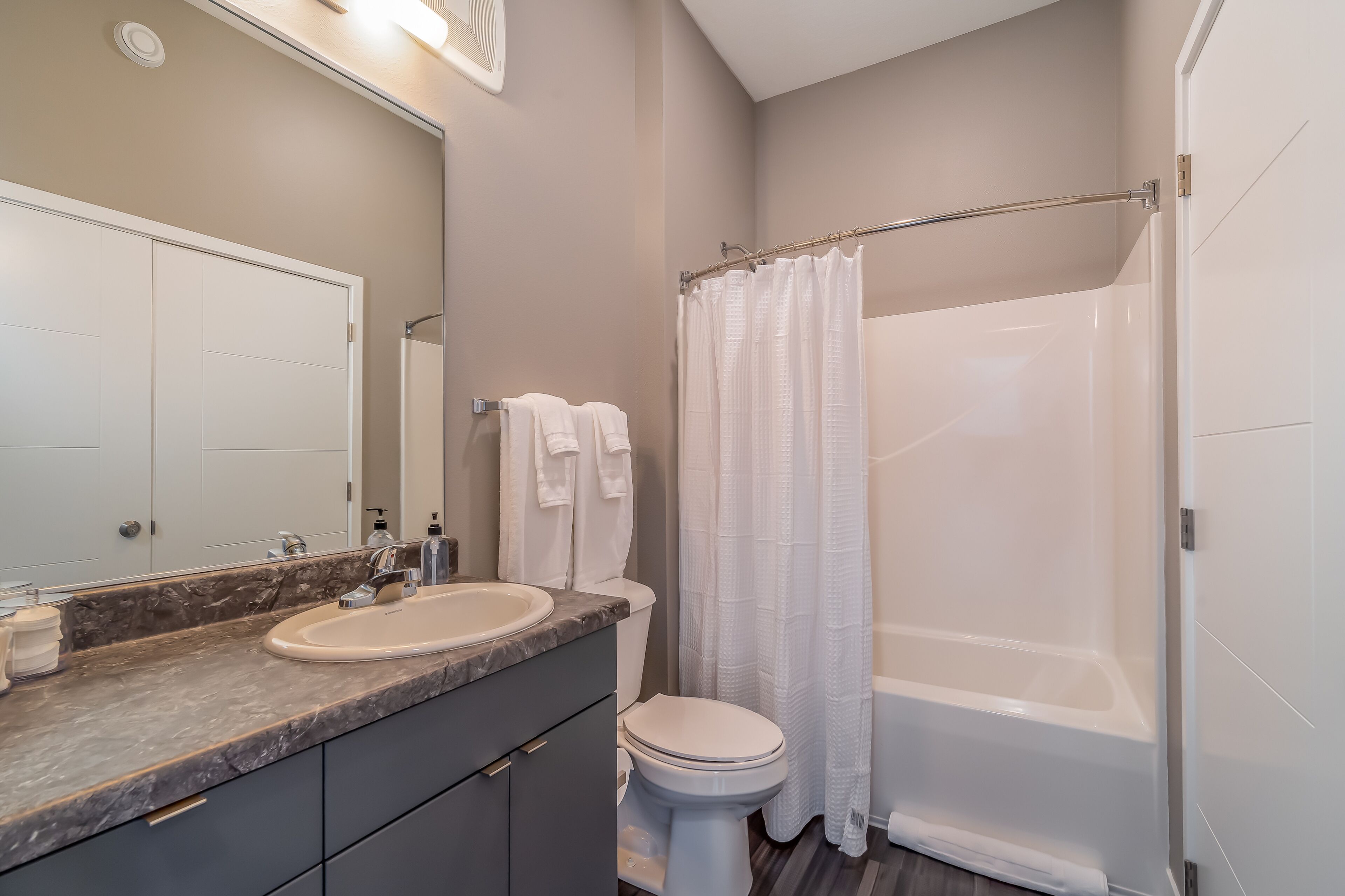 Kasa Des Moines Downtown Apartments