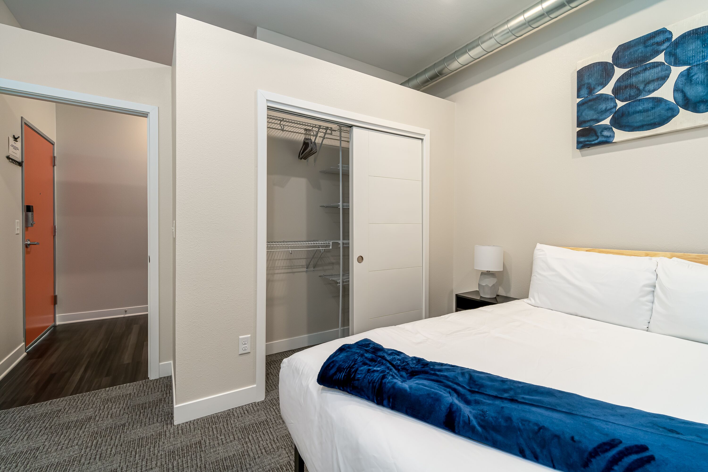 Kasa Des Moines Downtown Apartments