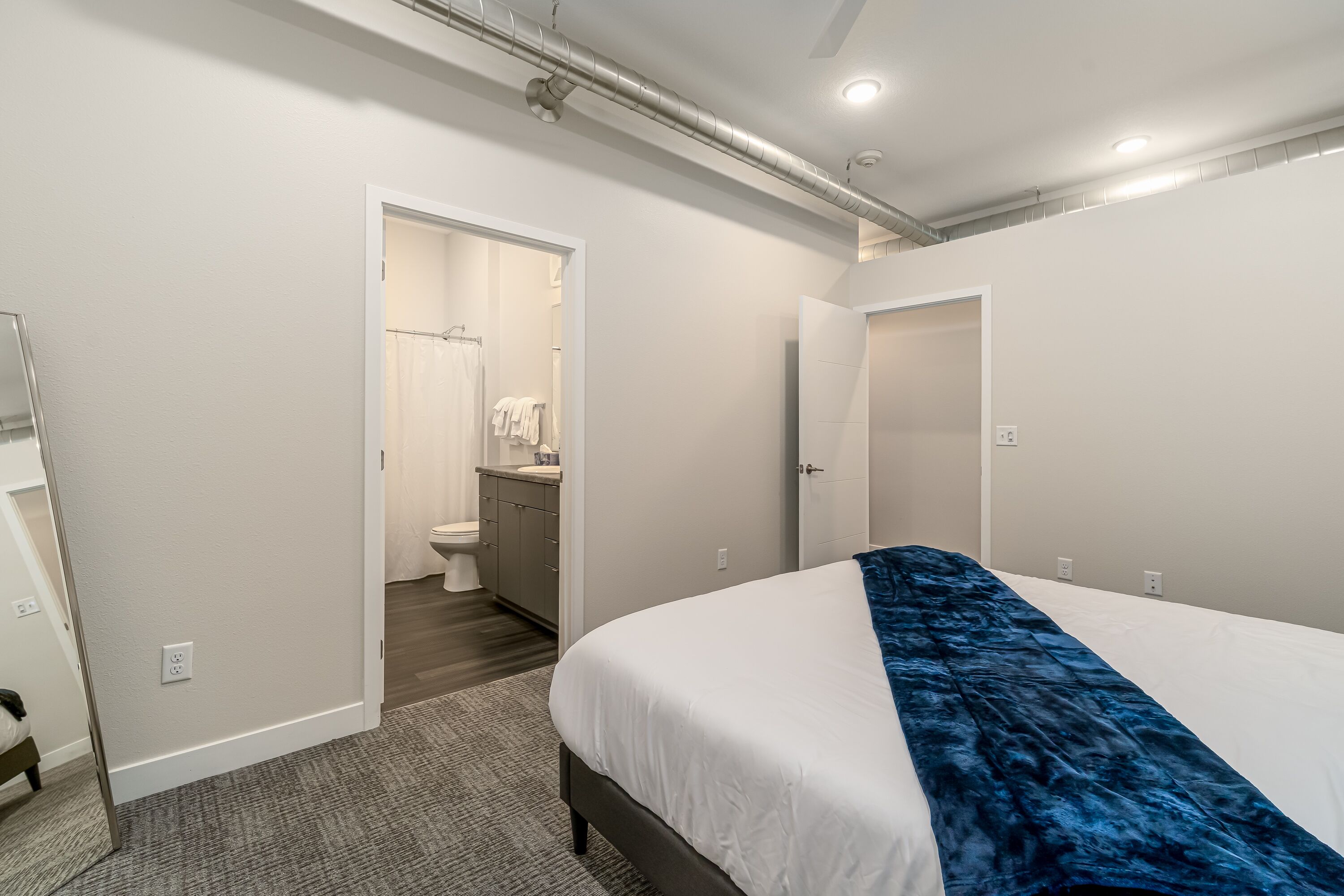 Kasa Des Moines Downtown Apartments