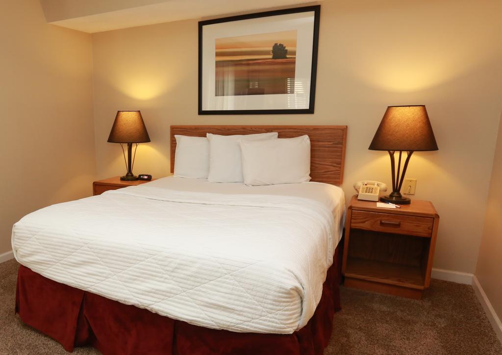 The Vibe at 8035 Apartments