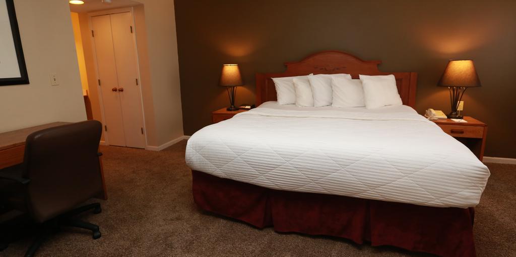 The Vibe at 8035 Apartments