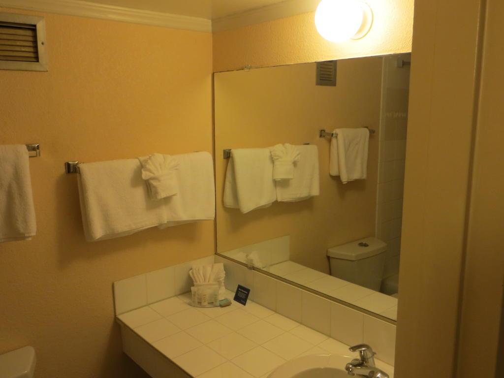 Super 8 by Wyndham Des Moines