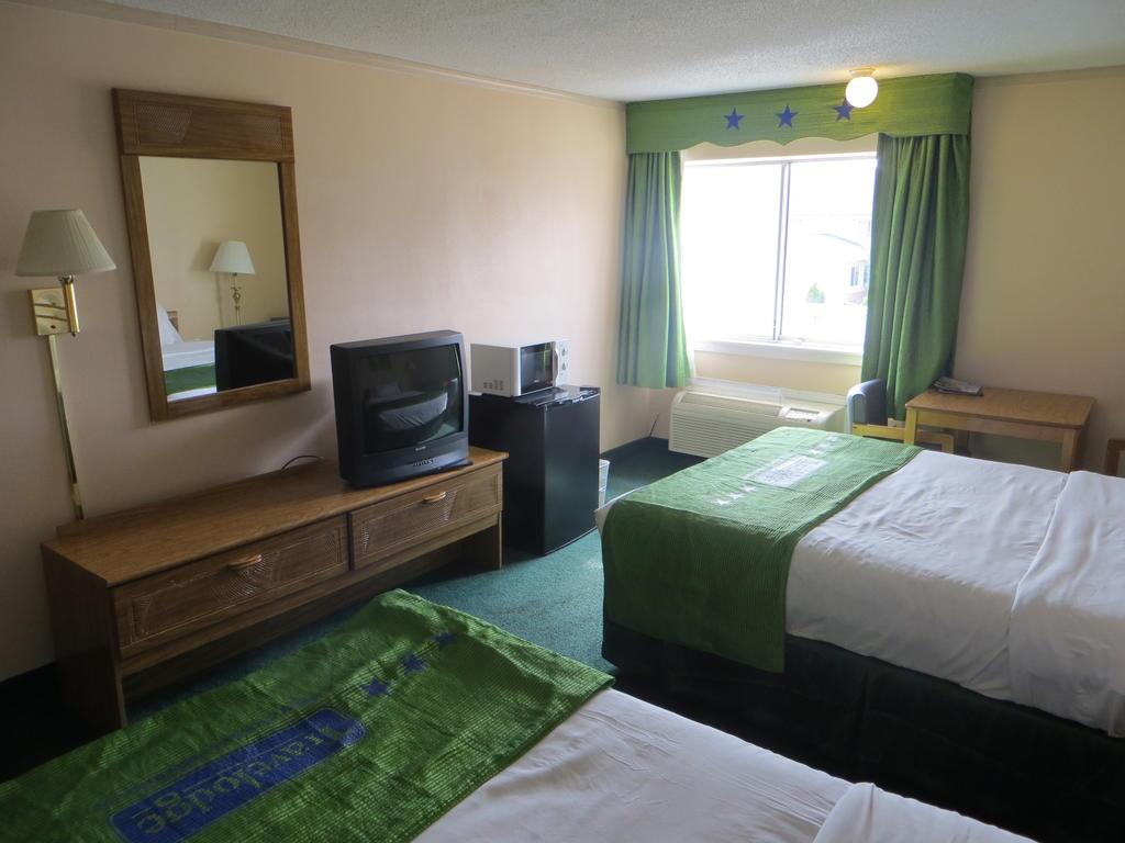 Super 8 by Wyndham Des Moines