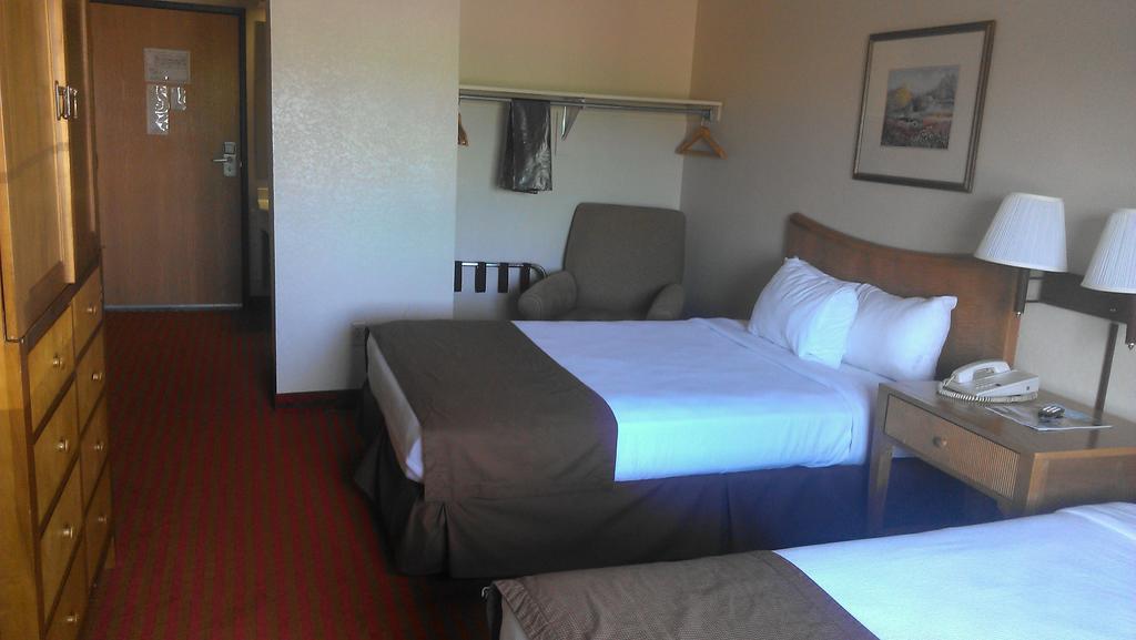 Village Inn Motel Des Moines