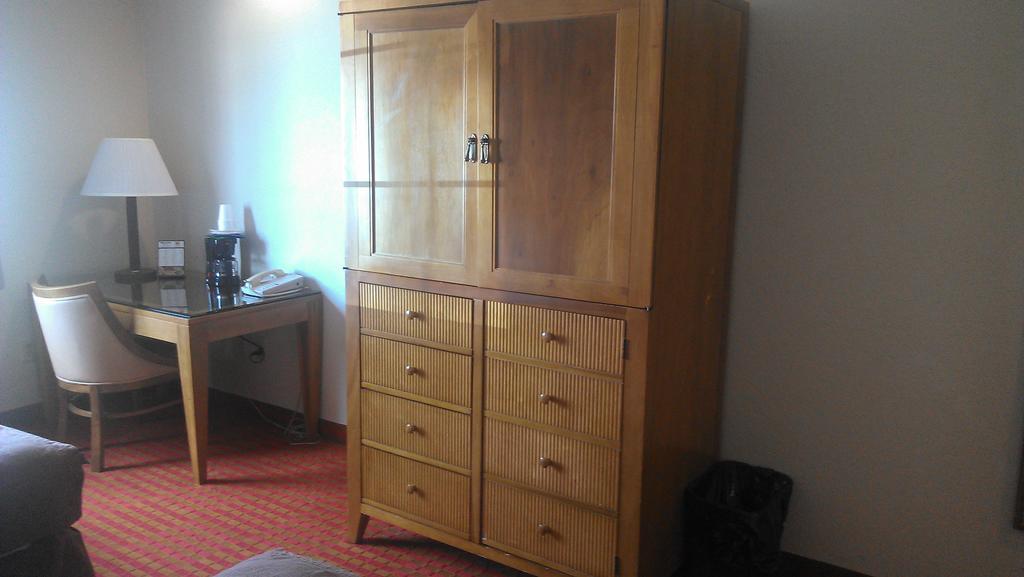 Village Inn Motel Des Moines