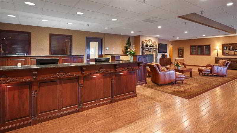 Best Western Plus Dubuque Hotel & Conference Center