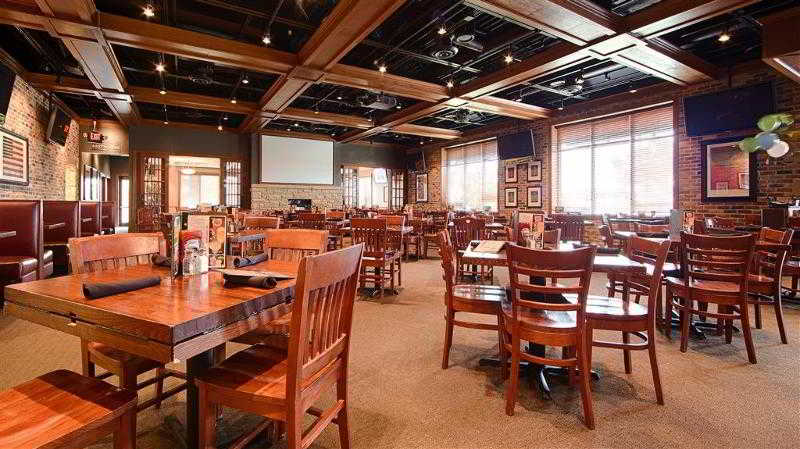 Best Western Plus Dubuque Hotel & Conference Center