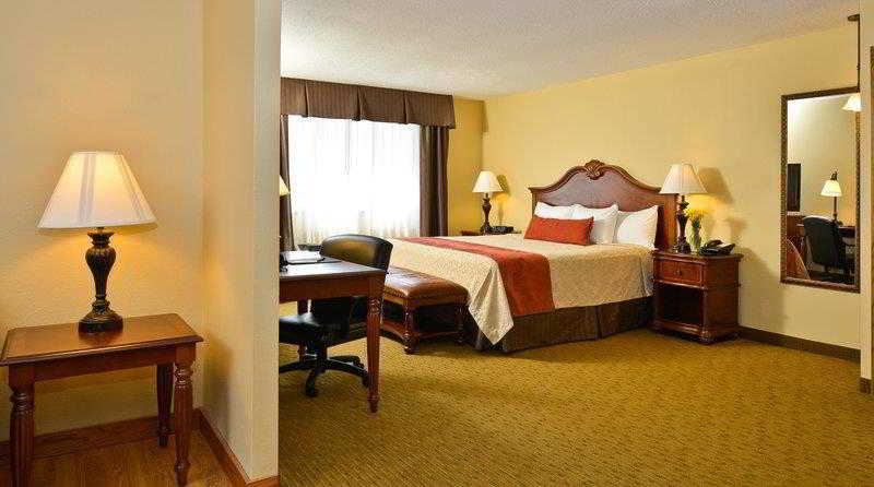 Best Western Plus Dubuque Hotel & Conference Center
