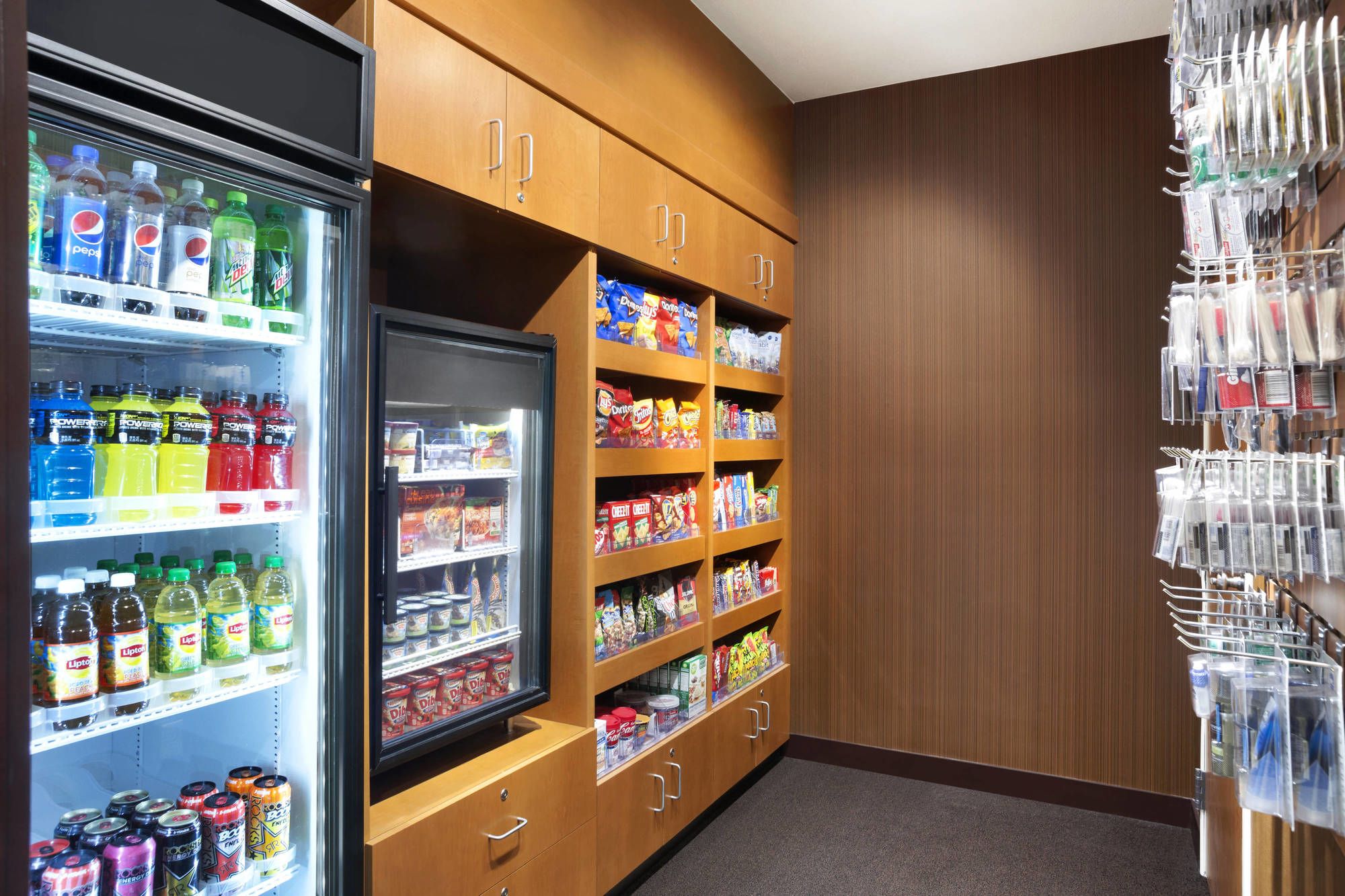 Dubuque Inn & Suites