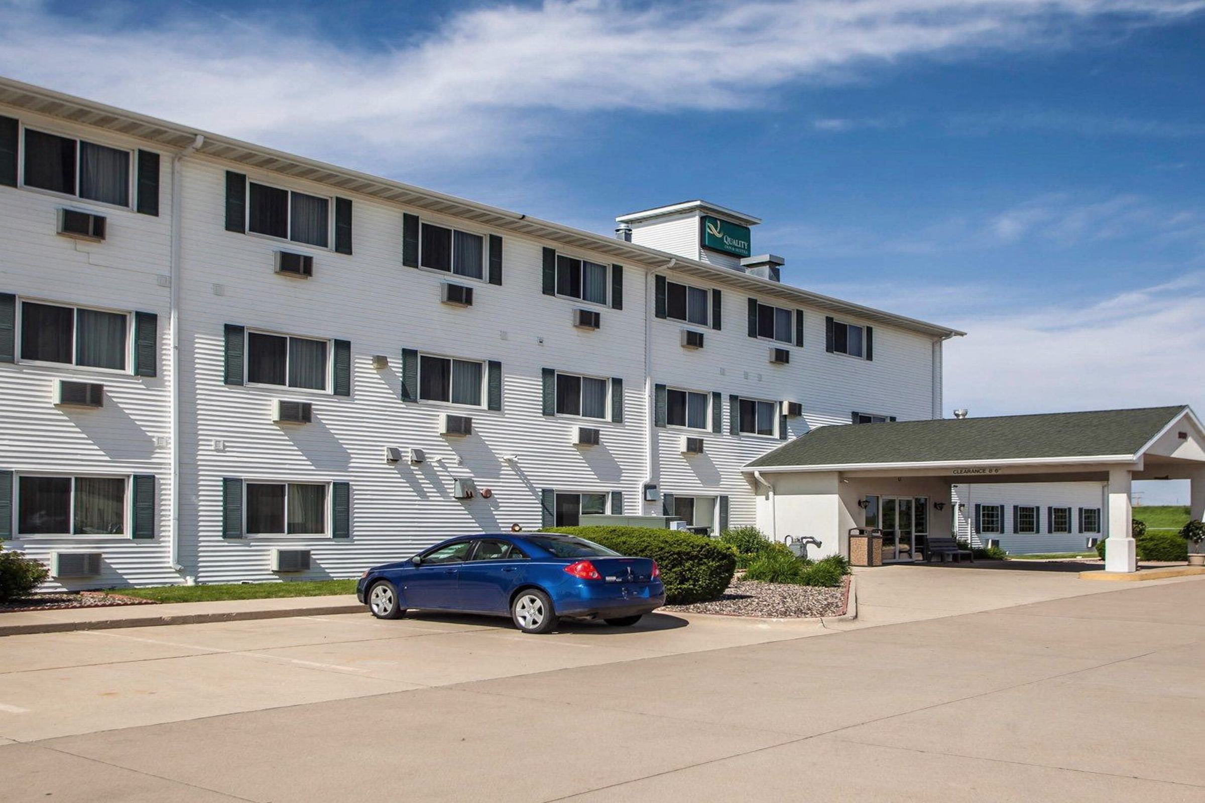 Quality Inn & Suites