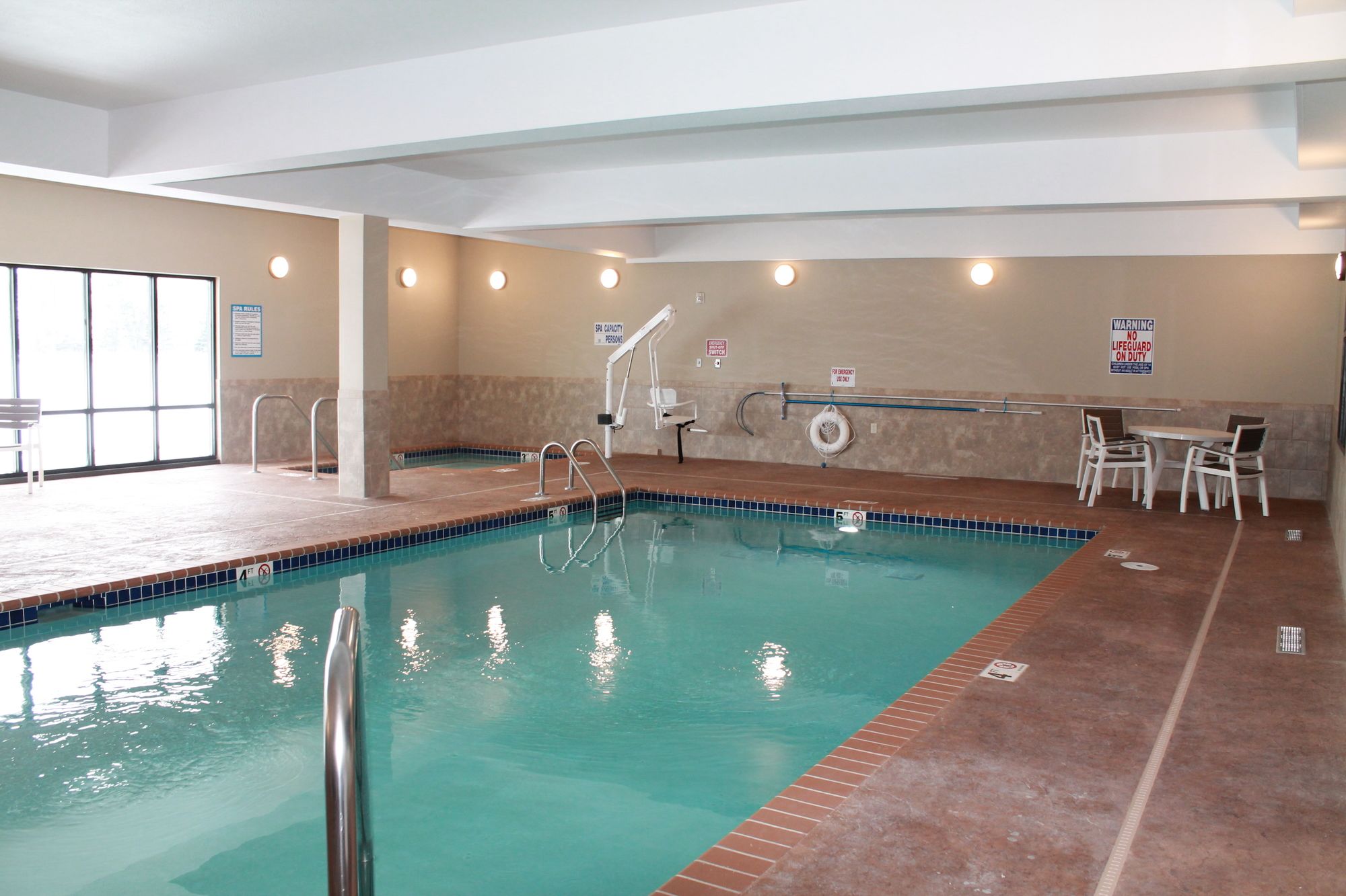 Brookstone Lodge and Suites