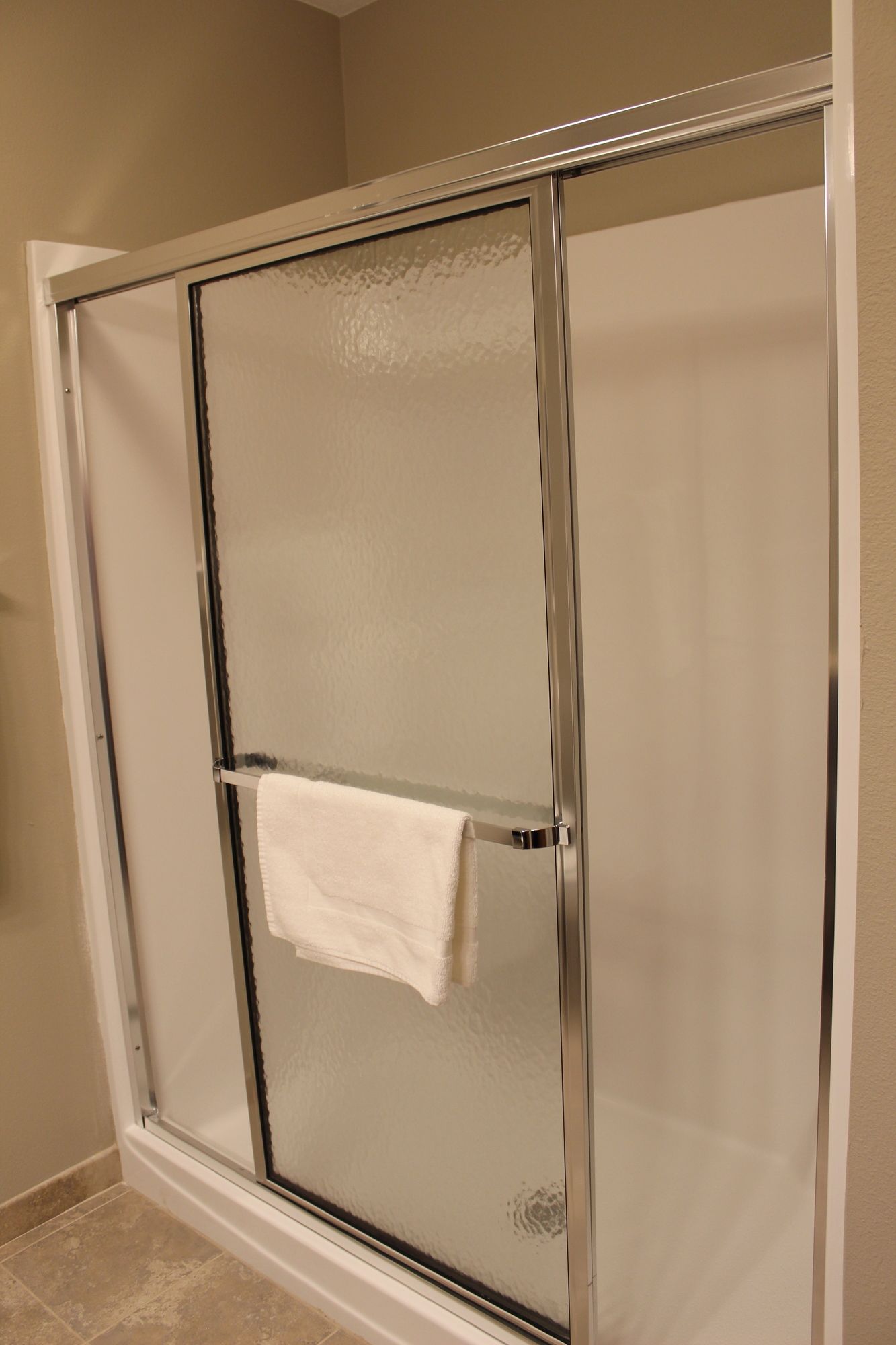 Brookstone Lodge and Suites