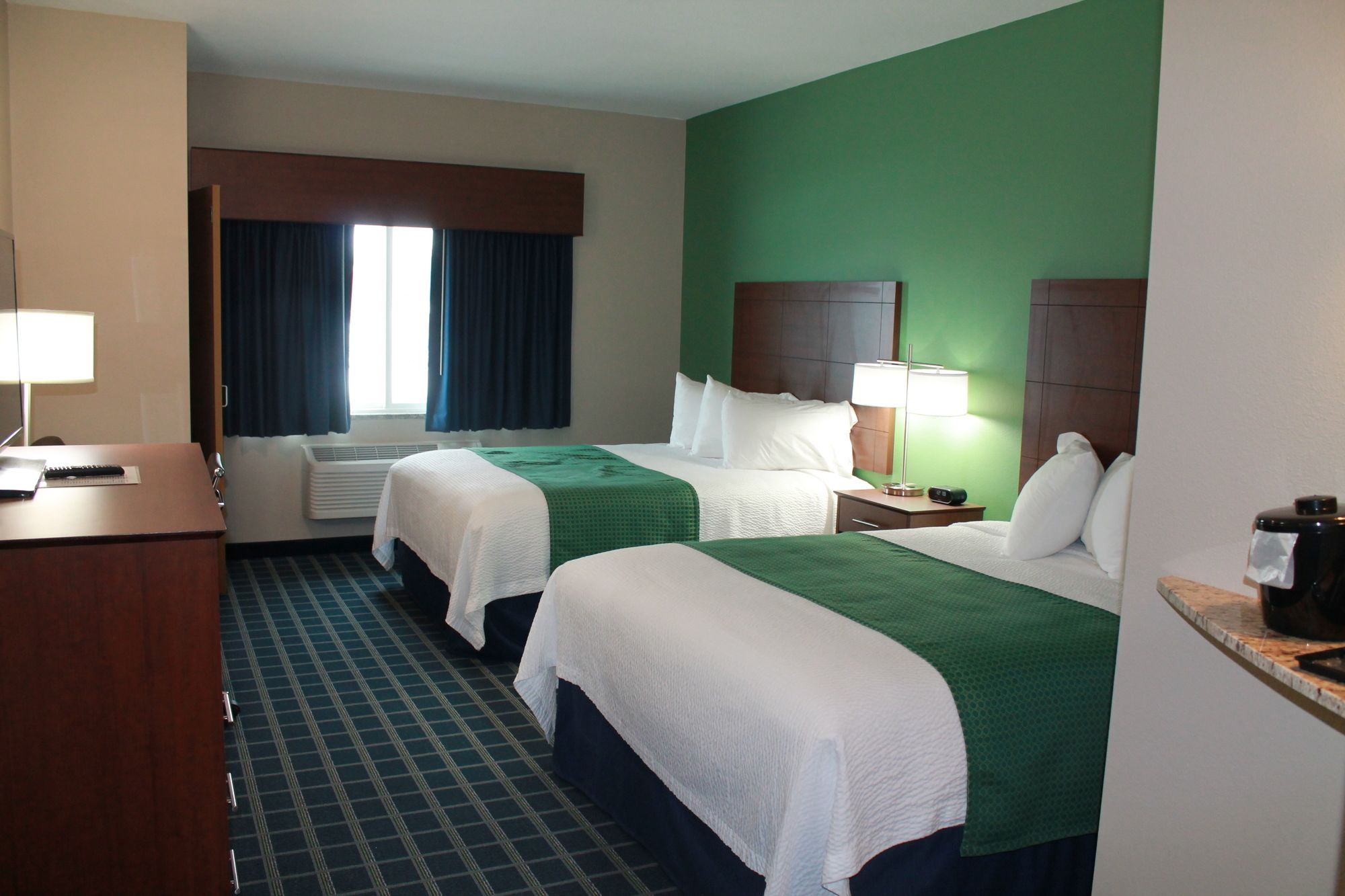 Brookstone Lodge and Suites