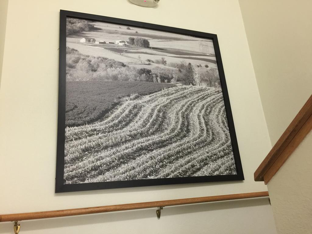 Super 8 by Wyndham Emmetsburg