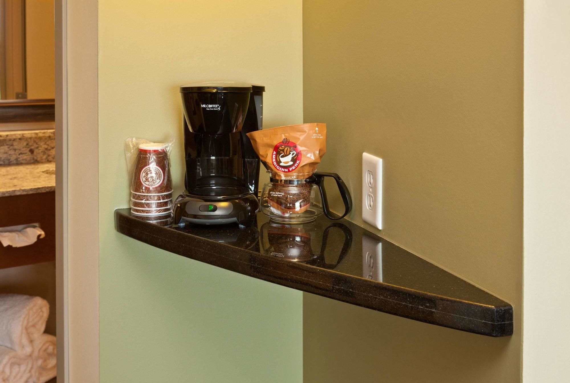 AmericInn by Wyndham Fairfield