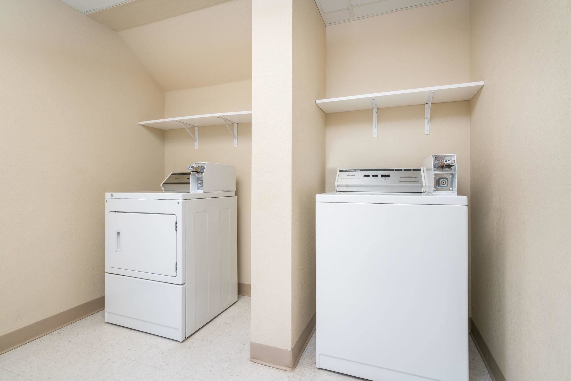 AmericInn by Wyndham Fort Dodge