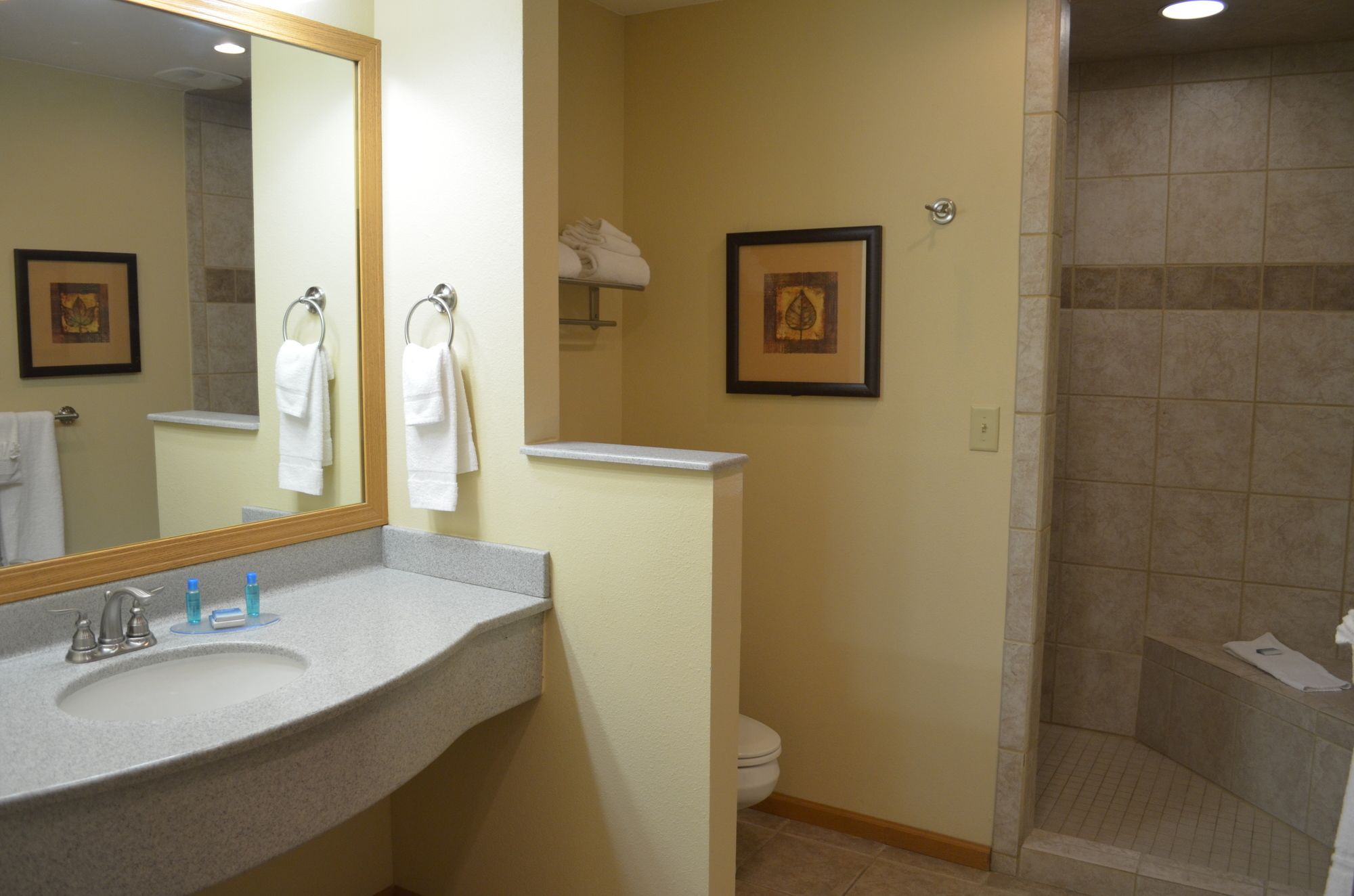 Best Western Starlite Village