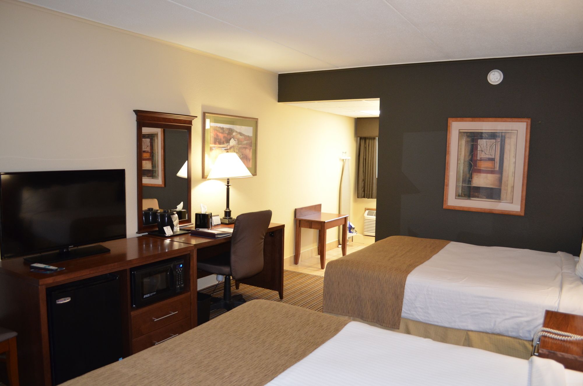 Best Western Starlite Village